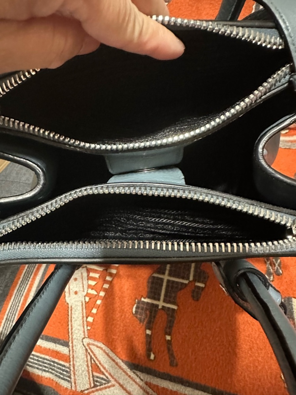 PRADA ❤️🌟 BLUE-GRAY LEATHER TOP-HANDLE SARCHEL W/ DETACHABLE LONG STRAP⭐️ - Picture 8 of 11